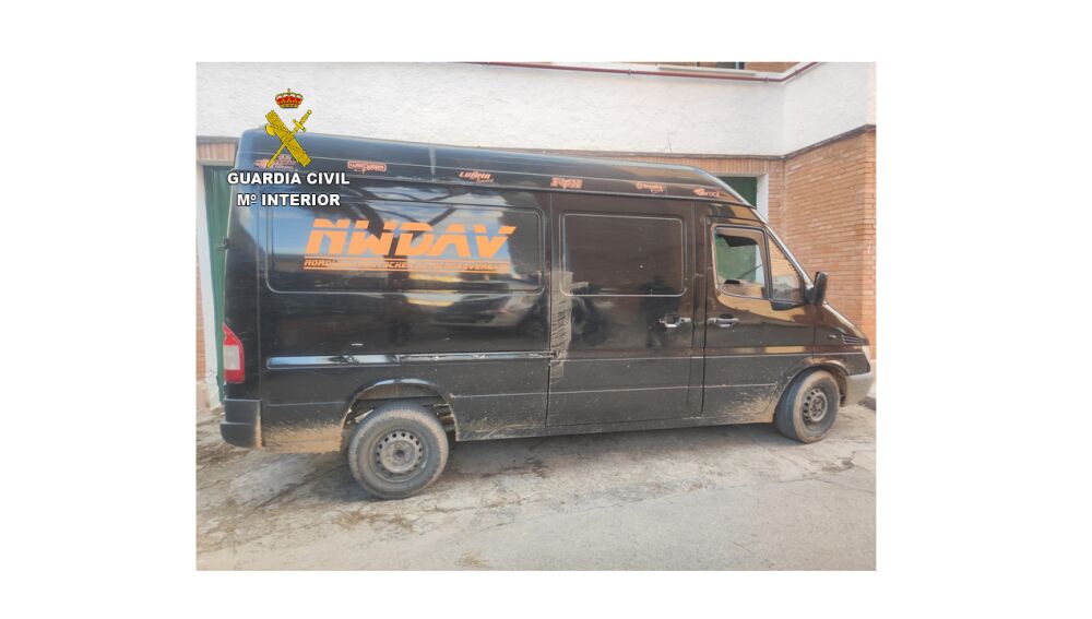 Furgón utilizado por los detenidos