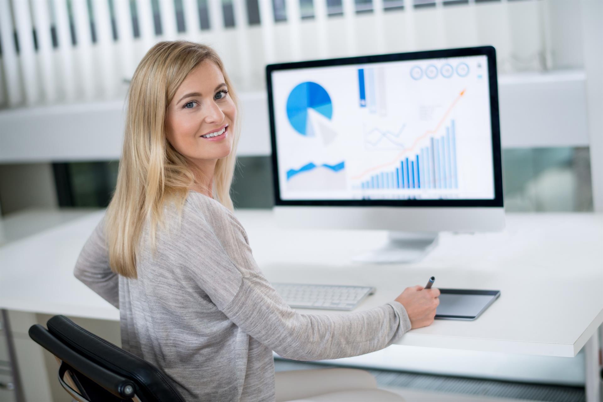 Andalucía Emprende y el IAM ponen en marcha un protocolo de derivación para impulsar el emprendimiento femenino Andalucía Emprende y el IAM ponen en marcha un protocolo de derivación para impulsar el emprendimiento femenino