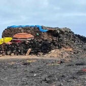 Búnker ocupado en la playa de El Confital