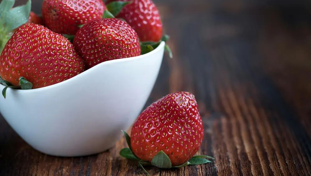Os 10 frutos que têm mais água e podem hidratar mais do que água Os 10 frutos que têm mais água e podem hidratar mais do que água