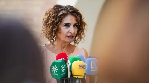 El Gobierno ultima su última cesión a Cataluña ante el rechazo del PP