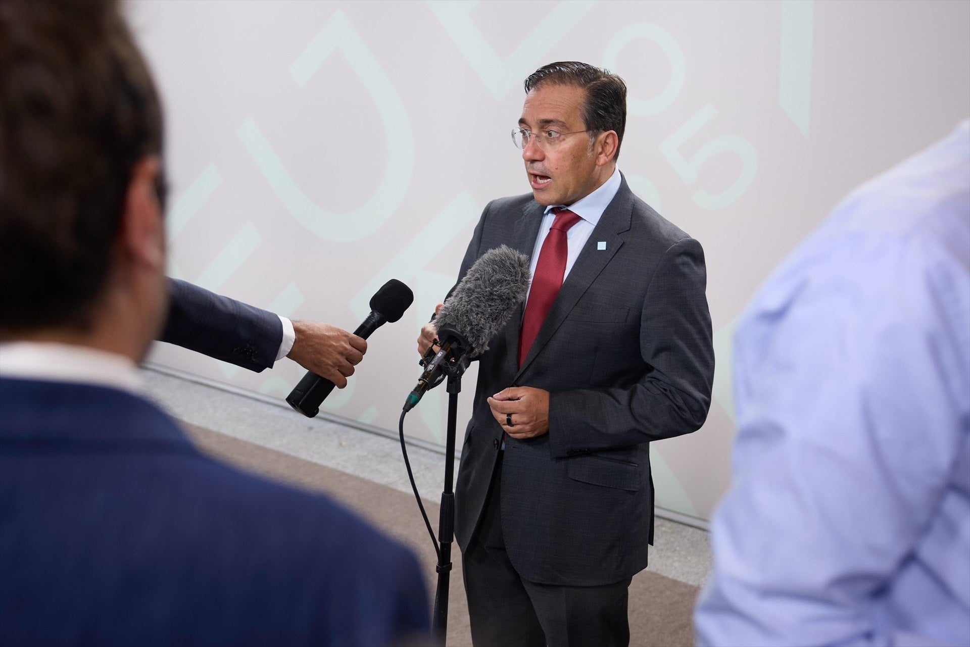 Albares defiende "un plan de acción" europeo para Gaza y aboga por más sanciones a Rusia Albares defiende "un plan de acción" europeo para Gaza y aboga por más sanciones a Rusia