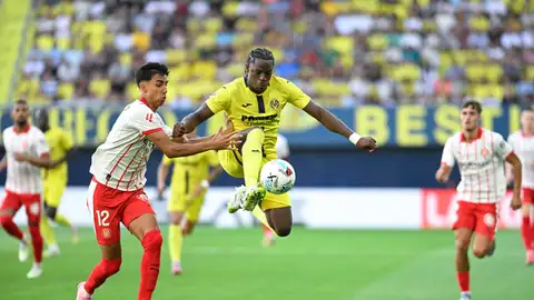 El Levante incorpora en propiedad al delatero Etta Eyong El Levante incorpora en propiedad al delatero Etta Eyong