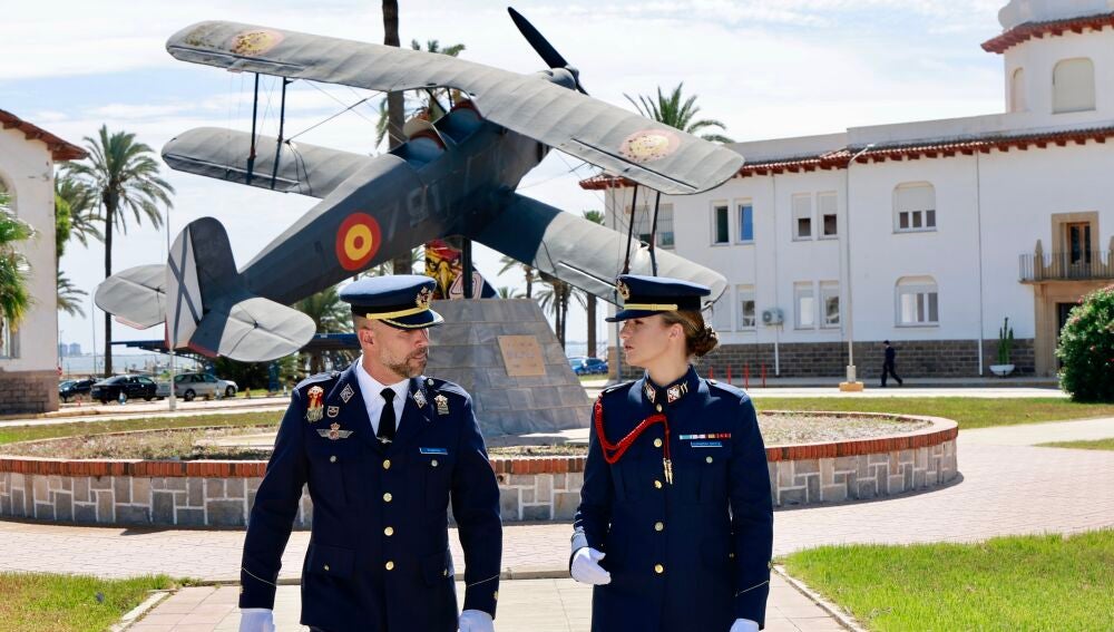 La princesa Leonor ingresa en San Javier 