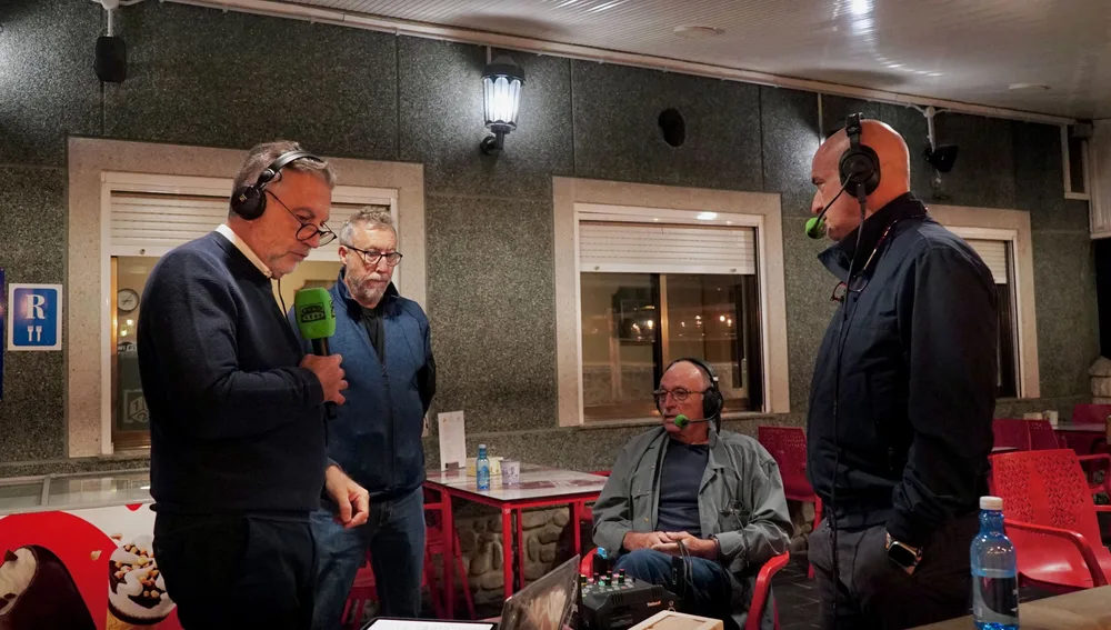 Carlos Alsina entrevista a los alcaldes de Yeres Carlos Alsina entrevista a los alcaldes de Yeres