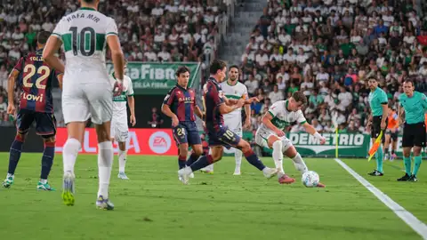 La economía del club marca las últimas horas de mercado para el Levante UD La economía del club marca las últimas horas de mercado para el Levante UD