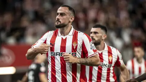 Perrin tras marcar su gol Perrin tras marcar su gol