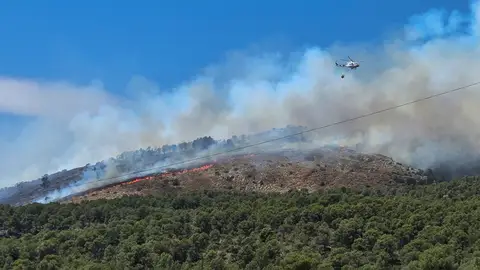 Vista general del incendio forestal del 18 de julio en una zona rural del termino municipal de Ibi (Alicante). Vista general del incendio forestal del 18 de julio en una zona rural del termino municipal de Ibi (Alicante).