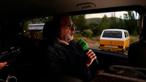 Carlos Alsina desde los pueblos afectados por los incendios en el especial de 'Más de uno' Carlos Alsina desde los pueblos afectados por los incendios en el especial de 'Más de uno'