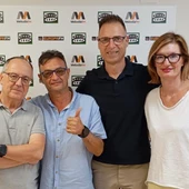 Joaquín Valentí celebra sus 100 programas en Onda Cero Vega Baja para iniciar una nueva temporada Joaquín Valentí celebra sus 100 programas en Onda Cero Vega Baja para iniciar una nueva temporada