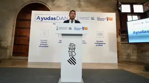 Mazón durante la declaración institucional en la que anuncia las nuevas ayudas a afectados por la dana. Mazón durante la declaración institucional en la que anuncia las nuevas ayudas a afectados por la dana.