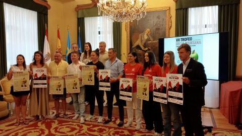 1-9-2025 Presentaci&oacute;n torneos de verano del Telecable