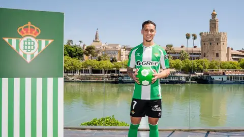 Antony, en su presentación con el Betis Antony, en su presentación con el Betis