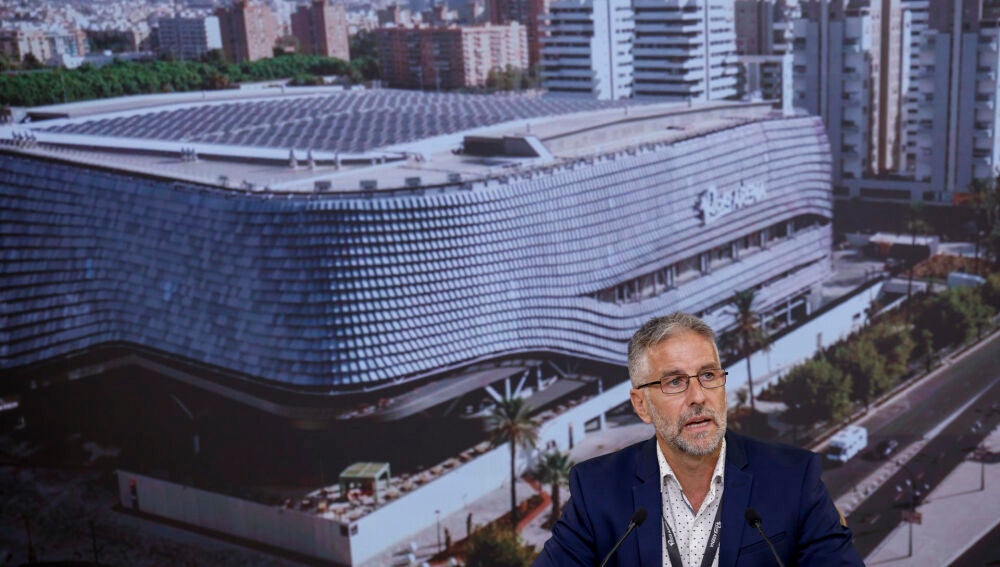 Víctor Sendra: "Valencia Basket tiene prioridad absoluta. El Valencia y el Roig Arena van de la mano"