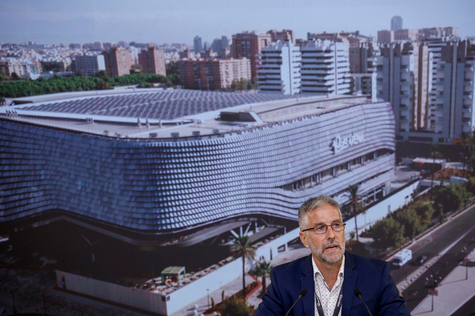 Víctor Sendra: "Valencia Basket tiene prioridad absoluta. El Valencia y el Roig Arena van de la mano" Víctor Sendra: "Valencia Basket tiene prioridad absoluta. El Valencia y el Roig Arena van de la mano"