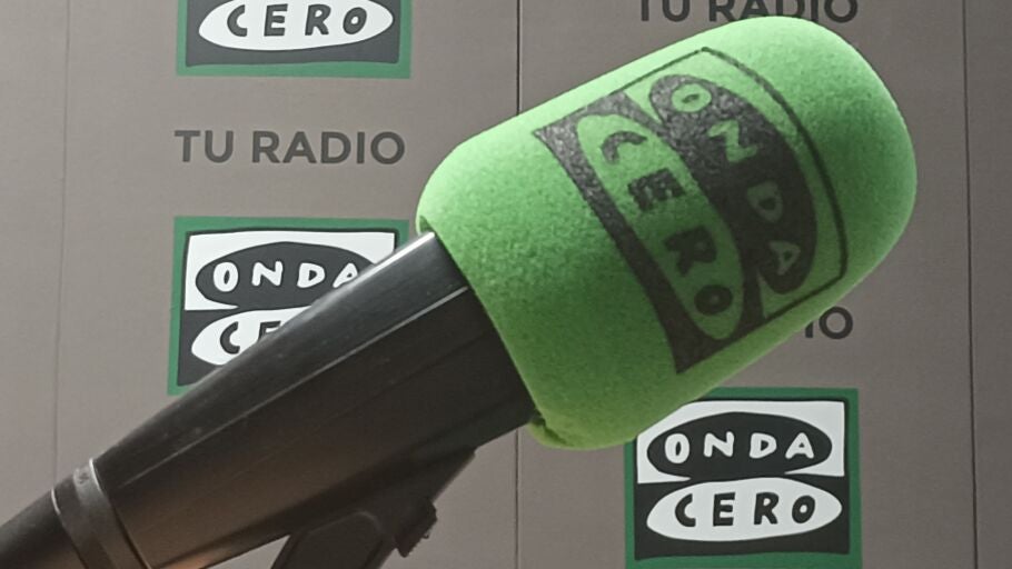 Micr&oacute;fono de los estudios de Onda Cero Alcal&aacute; de Henares
