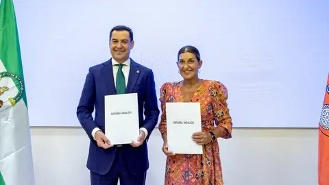 María José Sáenz de Buruaga junto a Juan Manuel Moreno Bonilla María José Sáenz de Buruaga junto a Juan Manuel Moreno Bonilla