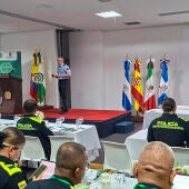 El intendente Esteban Feria durante el encuentro en Medellín
