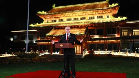 Putin, tajante con una posible reunión con Zelenski para el fin de la guerra: "Que venga a Moscú" Putin, tajante con una posible reunión con Zelenski para el fin de la guerra: "Que venga a Moscú"