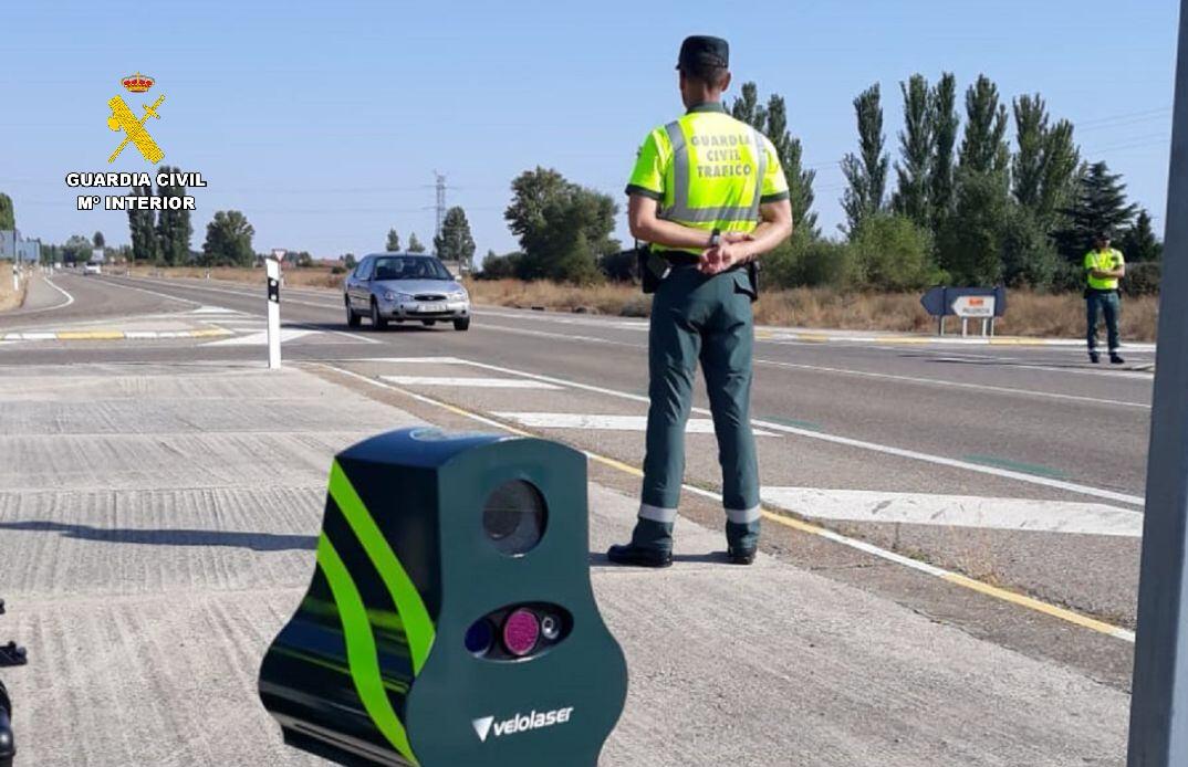 Investigado por un delito de exceso de velocidad en Fuentes de Valdepero Investigado por un delito de exceso de velocidad en Fuentes de Valdepero