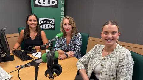 Maria Cortès, Elka Dimitrova y Marga Prohens en los estudios de Onda Cero Maria Cortès, Elka Dimitrova y Marga Prohens en los estudios de Onda Cero