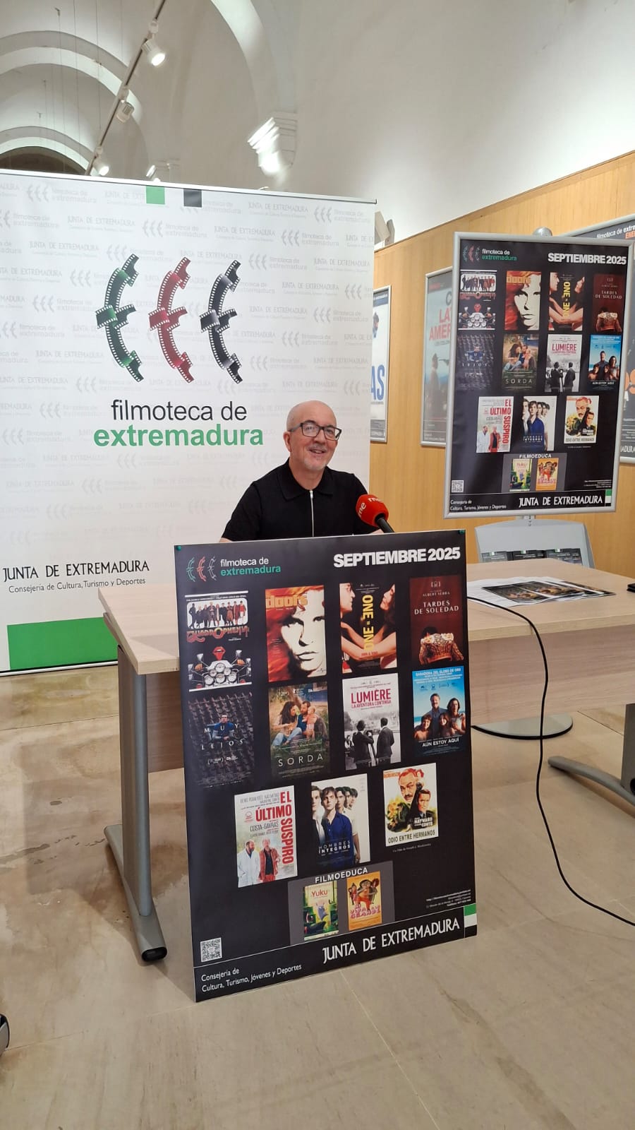 La Filmoteca de Extremadura programa 13 películas en septiembre tras un verano con 4 proyecciones y más de mil espectadores La Filmoteca de Extremadura programa 13 películas en septiembre tras un verano con 4 proyecciones y más de mil espectadores