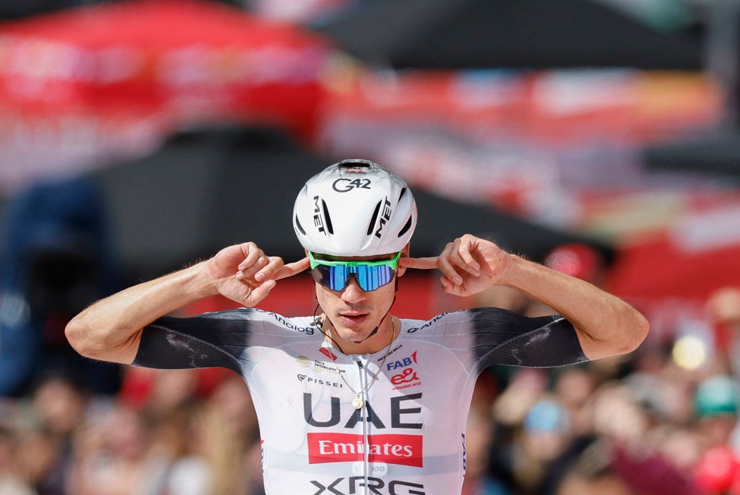 Ayuso carga contra UAE: "Parece una dictadura" Ayuso carga contra UAE: "Parece una dictadura"