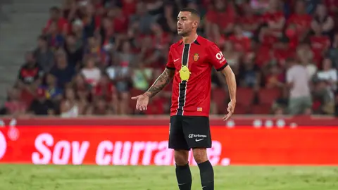 El Mallorca suspende de empleo y sueldo a Dani Rodríguez