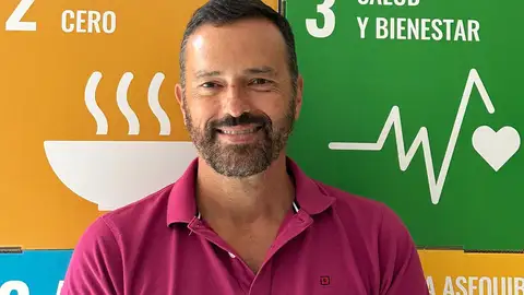 Rafael Cotelo - coordinador UNED Pontevedra Rafa Cotelo es el coordinador de varias áreas de la UNED Pontevedra