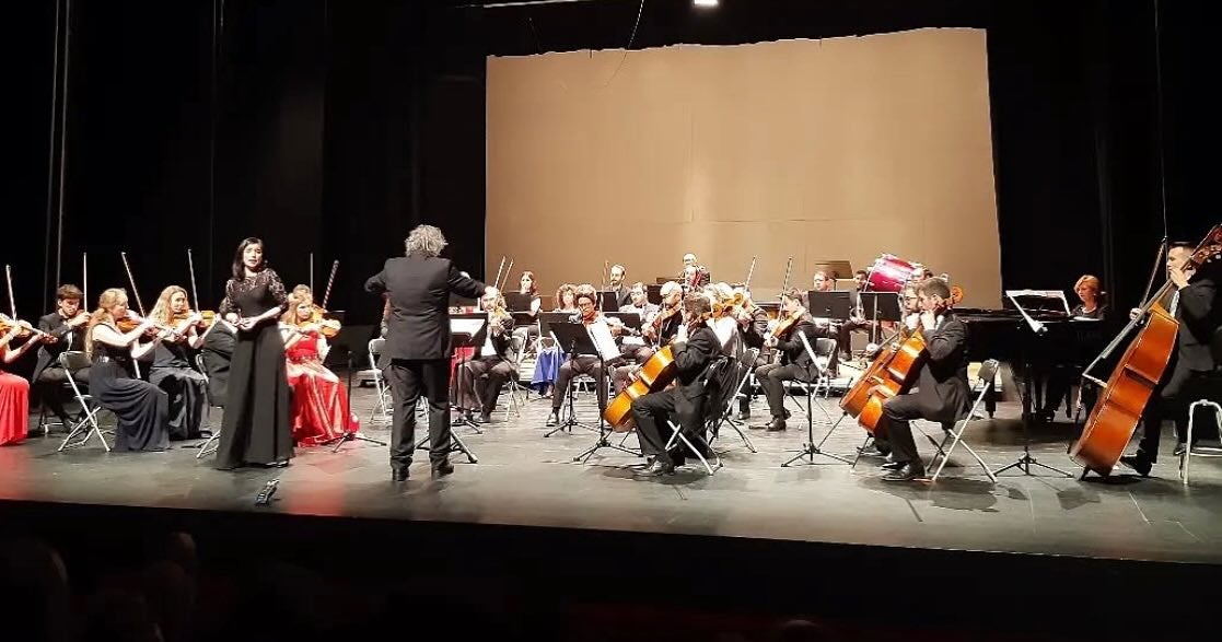 Ópera y zarzuela en el Auditori de La Barbera con la Camerata Aitana y las voces de Pepi Lloret y Pablo Martínez Ópera y zarzuela en el Auditori de La Barbera con la Camerata Aitana y las voces de Pepi Lloret y Pablo Martínez