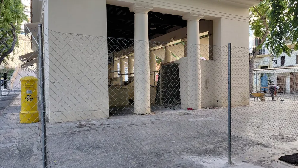 Las obras del Mercat Vell de la Marina ha comenzado hace apenas unos días Las obras del Mercat Vell de la Marina ha comenzado hace apenas unos días