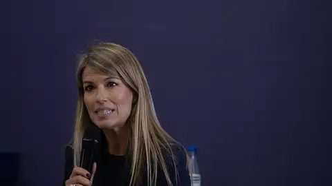 Maribel Vilaplana admite un fallo el día que comió con Mazón: "Ese fue mi error y desembocó un acoso brutal" Maribel Vilaplana admite un fallo el día que comió con Mazón: "Ese fue mi error y desembocó un acoso brutal"