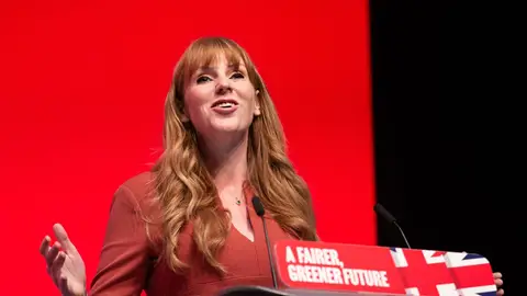 La ex viceprimera ministra británica, la laborista Angela Rayner. Dimite la 'número dos' del Gobierno británico por irregularidades fiscales en la compra de una vivienda