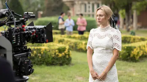 Esther Expósito Esther Expósito