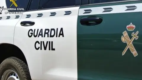 Mueren dos personas en un tiroteo en un bar de Carmona (Sevilla)