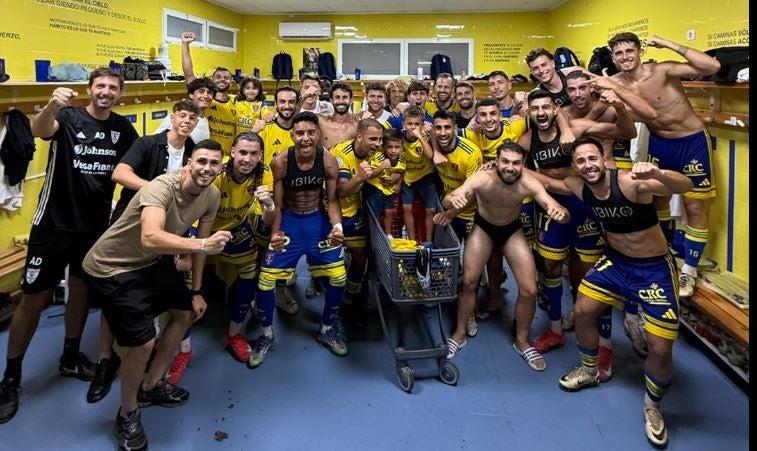 El Orihuela CF gana 2-0 al Fuenlabrada y se coloca líder en la primera jornada de liga El Orihuela CF gana 2-0 al Fuenlabrada y se coloca líder en la primera jornada de liga