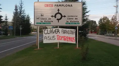 Los ajustados servicios mínimos impiden que los bomberos secunden la primera huelga indefinida del servicio en Huesca Los ajustados servicios mínimos impiden que los bomberos secunden la primera huelga indefinida del servicio en Huesca