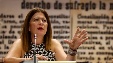 Leire Díez niega relación con Santos Cerdán pero confirma que investigó a periodistas