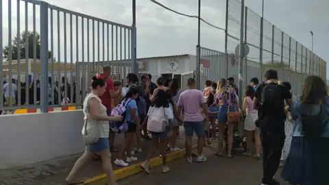 Vuelta al cole en el CEIP L'Horta de Paiporta. Vuelta al cole en el CEIP L'Horta de Paiporta.
