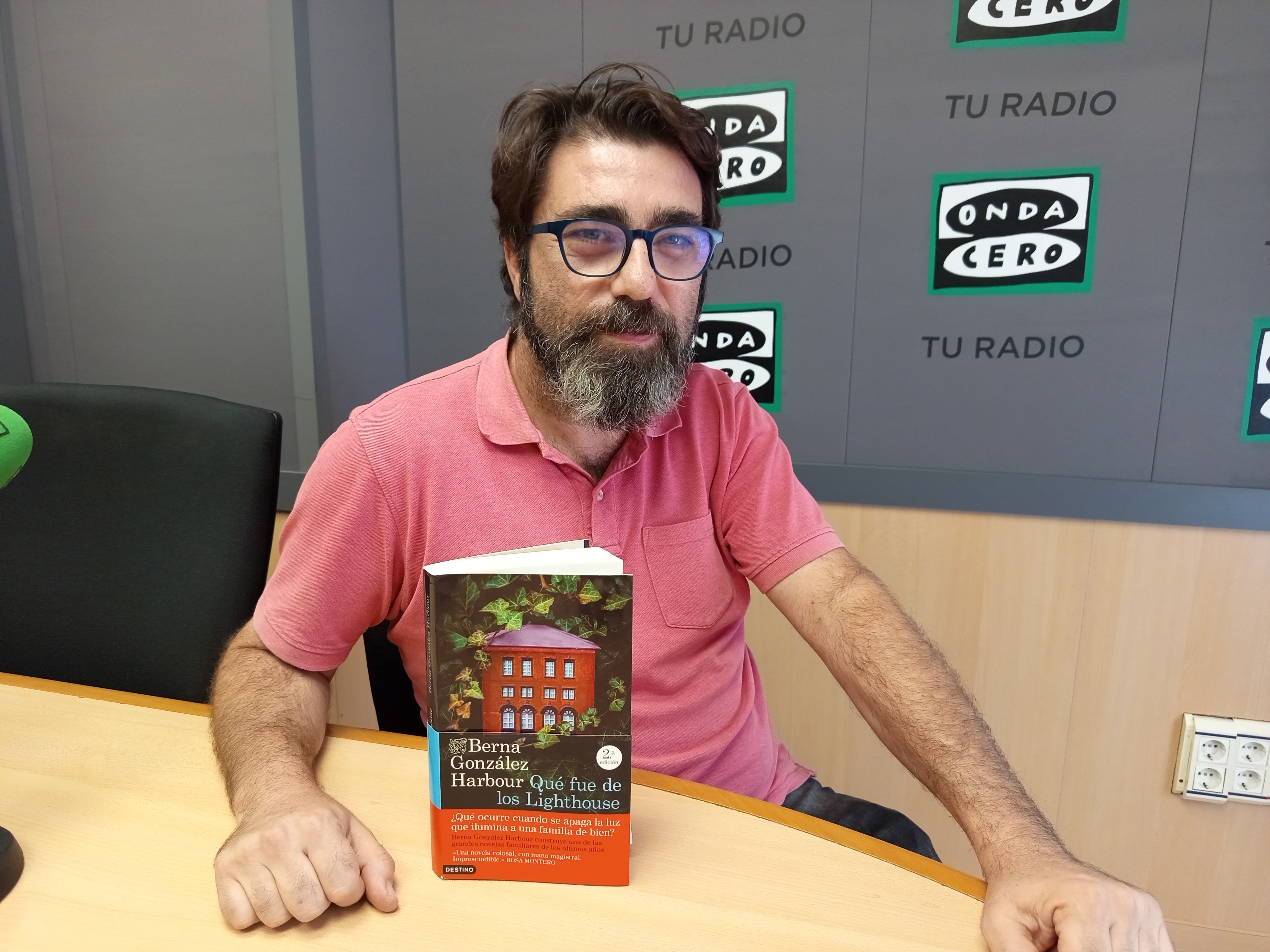 Llibrería Ali i Truc recomienda: 'Qué fue de los Lighthouse' de Berna González Harbour Llibrería Ali i Truc recomienda: 'Qué fue de los Lighthouse' de Berna González Harbour