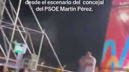 El v&iacute;deo de un concejal socialista que se mete en una pelea por insultos a Pedro S&aacute;nchez 