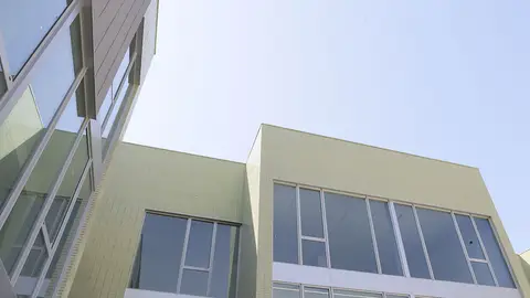 Arrancan los nuevos grados de Enfermería y Fisioterapia en el Campus de la Universidad de Alcalá en Torrejón de Ardoz de la Universidad de Alcalá Edificio del nuevo campus de la Universidad de Alcalá en Torrejón de Ardoz