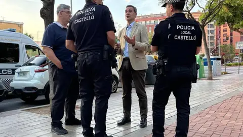 La colaboración ciudadana evita la ocupación ilegal de un bajo en Castelló La colaboración ciudadana evita la ocupación ilegal de un bajo en Castelló