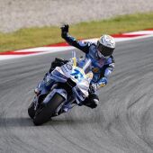 Álex retrasa el alirón de Marc