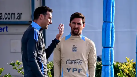 Scaloni: "No hablé con Messi sobre el próximo Mundial" Scaloni: "No hablé con Messi sobre el próximo Mundial"