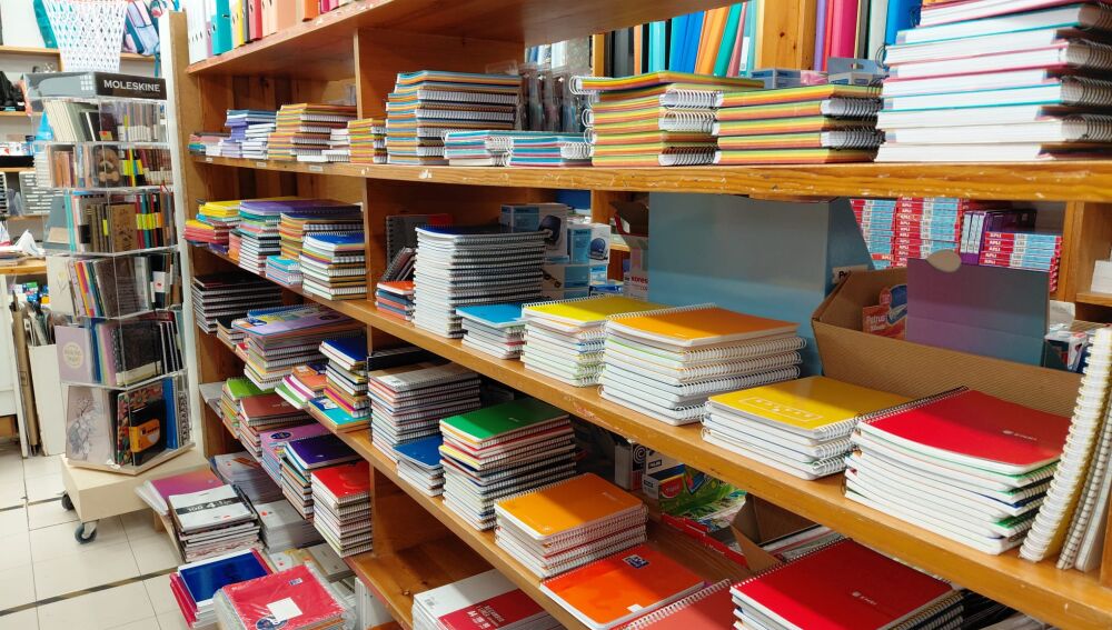 Cuadernos, bolígrafos, carpetas y todo el material necesario está en Hipérbole