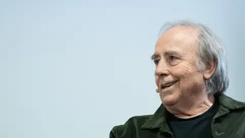 Cantante Joan Manuel Serrat Cantante Joan Manuel Serrat