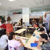 El alcalde de Burriana, Jorge Monferrer, y el concejal de Educación, Alejandro Clausell, han visitado el CEIP José Iturbi con motivo del inicio del curso escolar