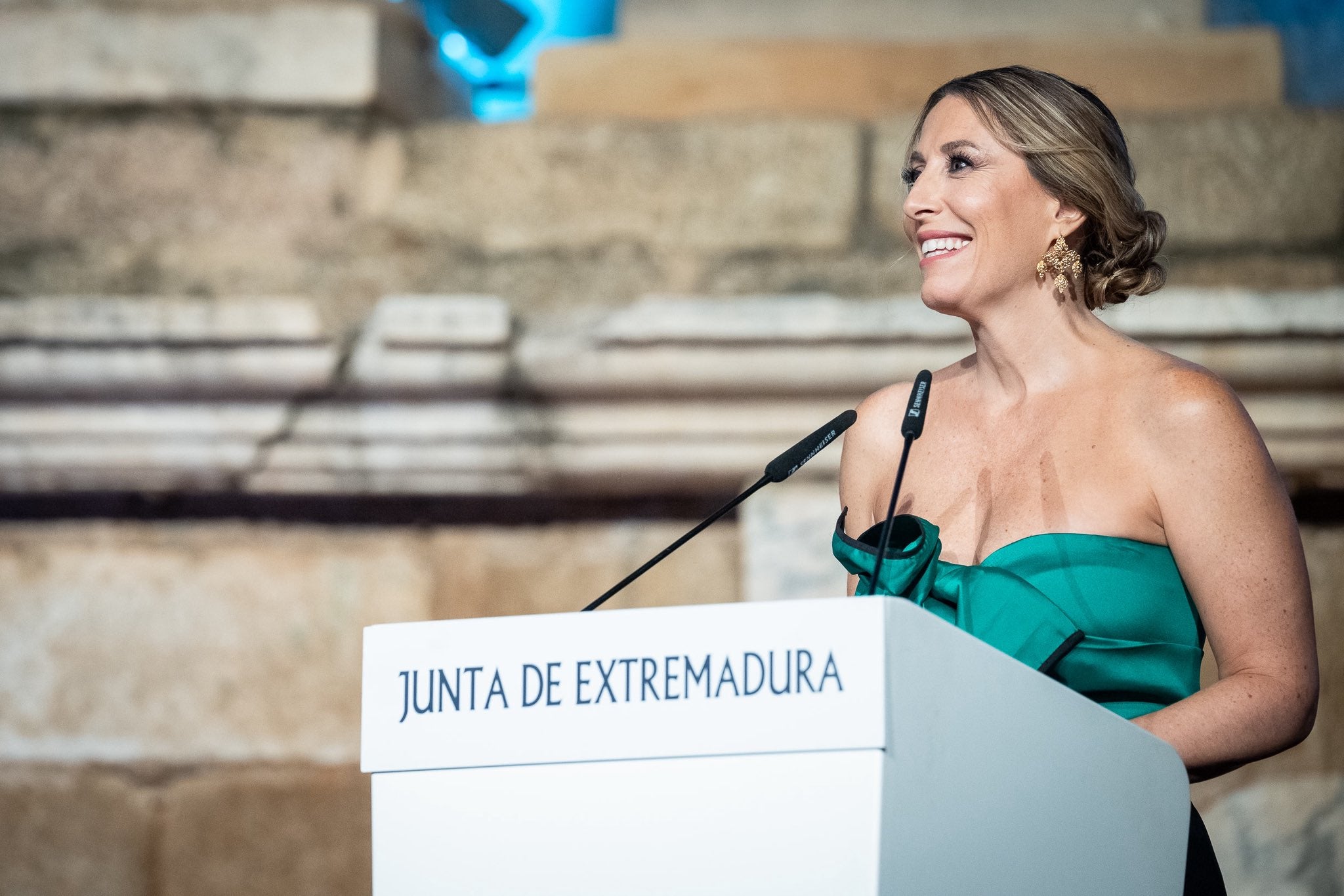 Guardiola felicita el Día de Extremadura desde Hervás para reivindicar que esta tierra "sigue verde y viva" Guardiola felicita el Día de Extremadura desde Hervás para reivindicar que esta tierra "sigue verde y viva"