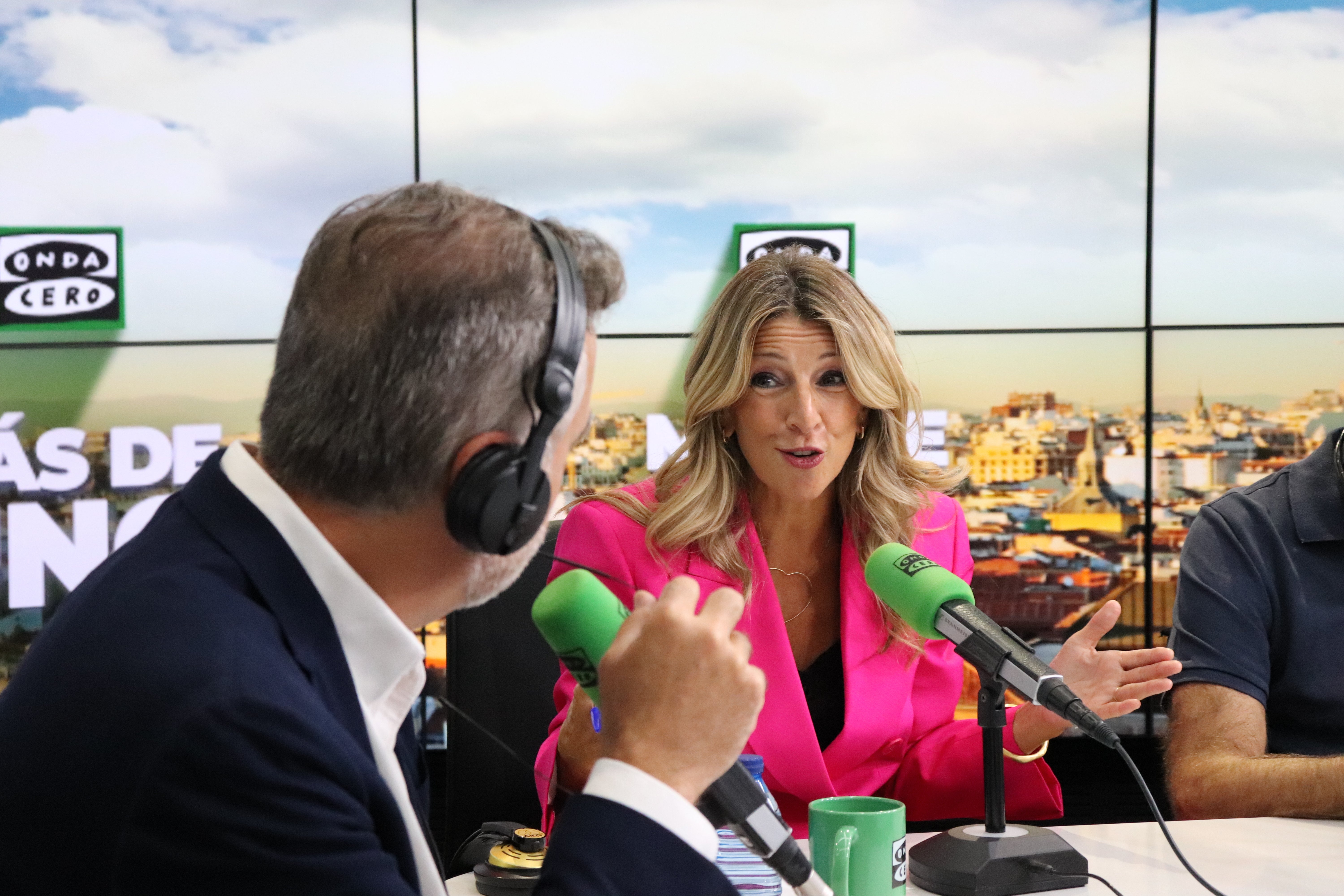 Carlos Alsina destaca las cuatro revelaciones clave que le hizo Yolanda Díaz durante la entrevista: "Esa es la llave" Carlos Alsina destaca las cuatro revelaciones clave que le hizo Yolanda Díaz durante la entrevista: "Esa es la llave"